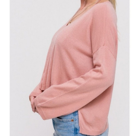 Soft and Cozy Wool Blend V-neck Pullover Light Weight Sweater - Picture 4 of 10